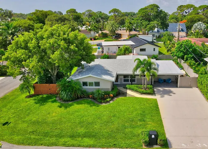 Coastal Palms House
